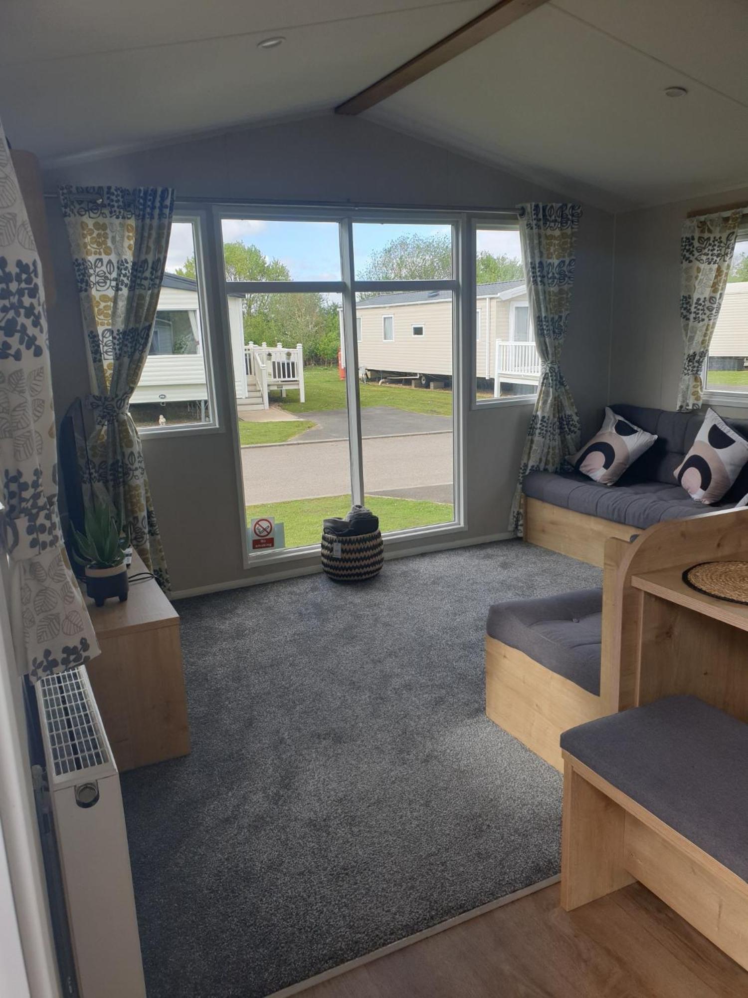 16 Anglers Acre Luxury Hot Tub Break Tattershall Lakes Exterior foto